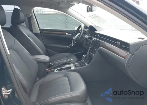 2020 Volkswagen Passat 2.0T Sel z USA, uszkodzony, nr VIN 1VWCA7A38LC027121